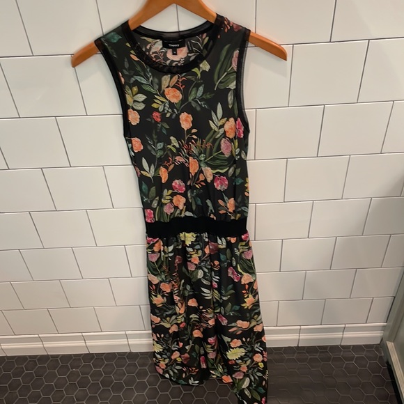 Theory, silk, floral pattern dress, size Medium - Picture 6 of 8